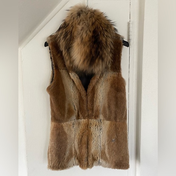 SAM Real Sheared Rabbit Fur Vest with Real Racoon Fur Collar Size Small - Picture 1 of 10